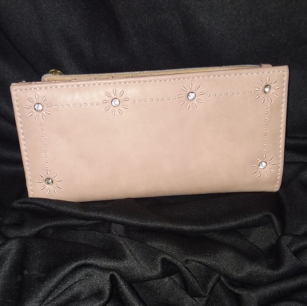 Maurices Wallet dusty pink with silver stones